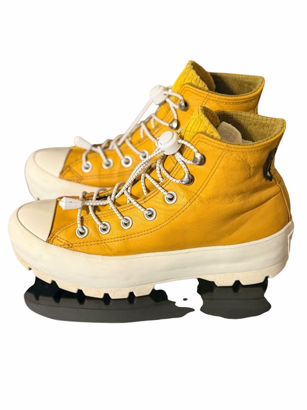 Converse Chuck Taylor Lugged GORE-TEX Leather Boots Gold Dart Women’s 7 5